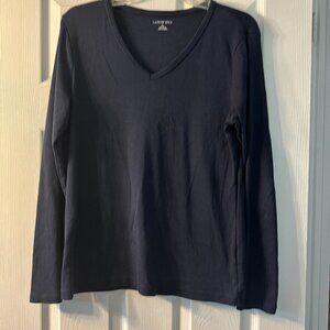 Lands End v neck long sleeved navy tee size M lightly worn